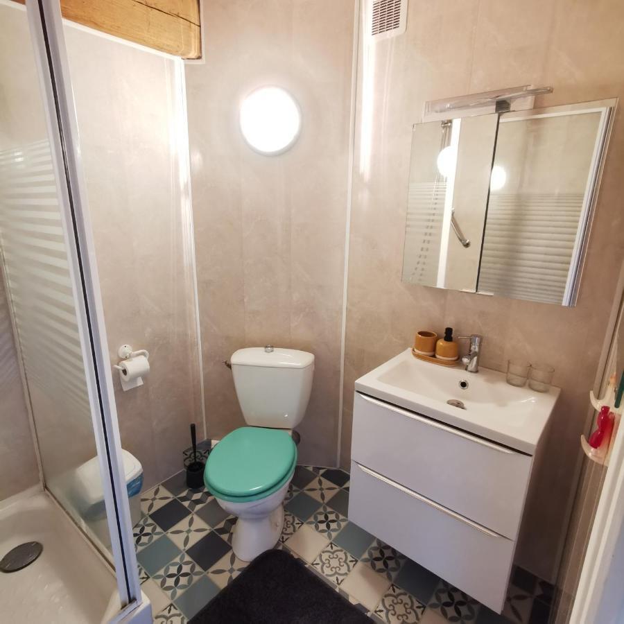 Du Precontent Bed & Breakfast 3*